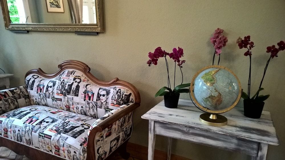 Alpenrose Hotel & Gardens 1