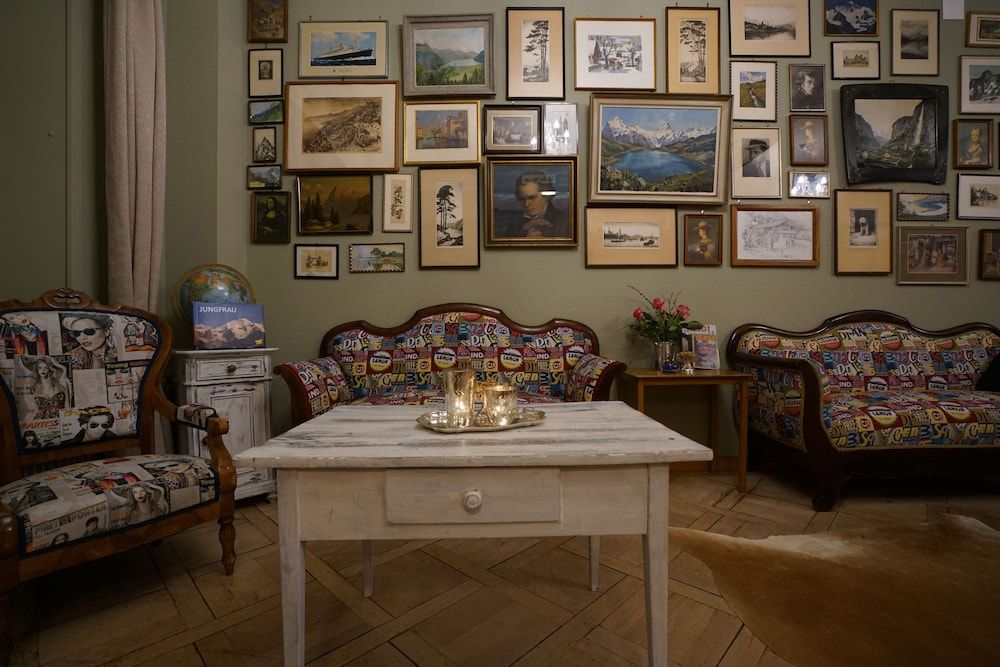 Alpenrose Hotel & Gardens 2