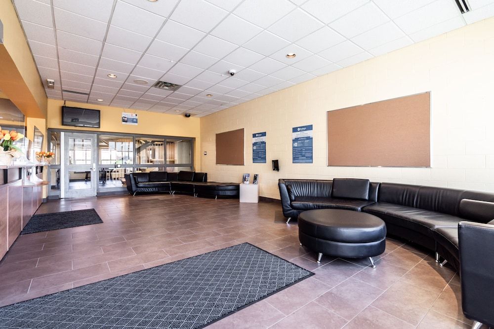 Residence & Conference Centre - Welland 2