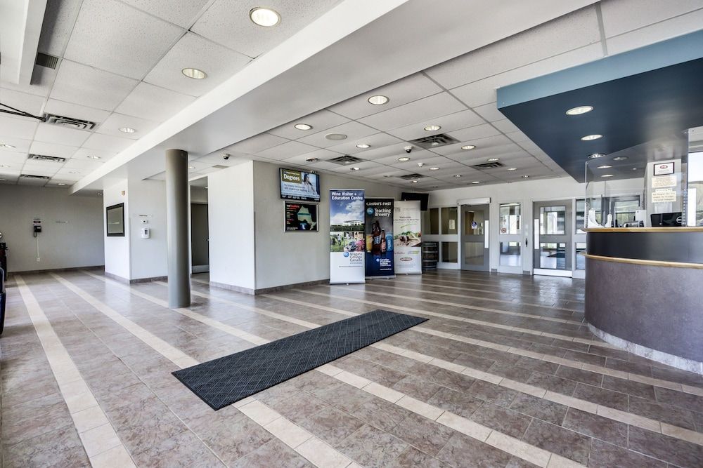 Residence & Conference Centre - Niagara-on-the-Lake 3