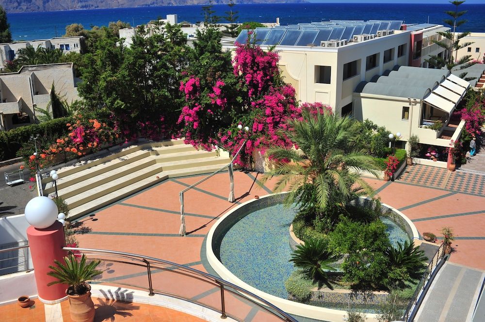 Hydramis Palace Beach Resort 2