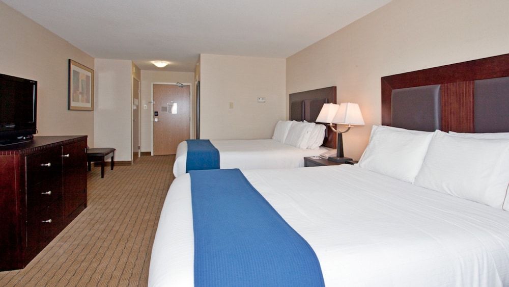 Holiday Inn Express Hotel & Suites SWIFT CURRENT, an IHG Hotel 2