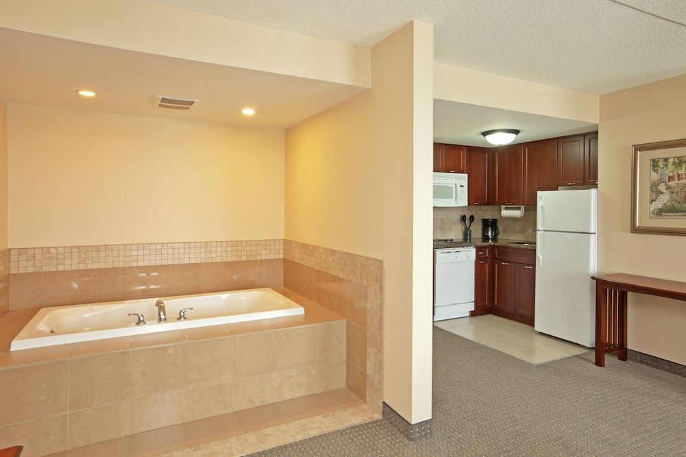 Staybridge Suites Guelph, an IHG Hotel 2