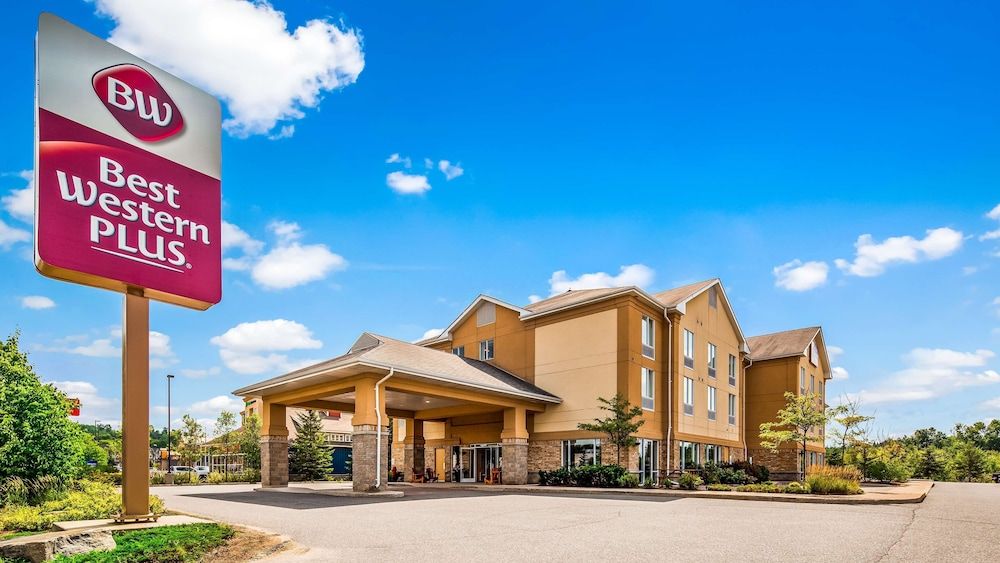 Best Western Plus Muskoka Inn 3 estrellas en Huntsville