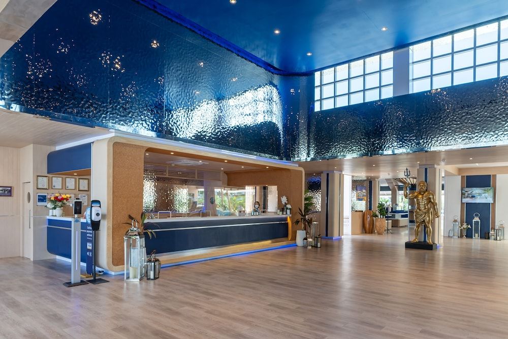 NH Boat Lagoon Phuket Resort 2