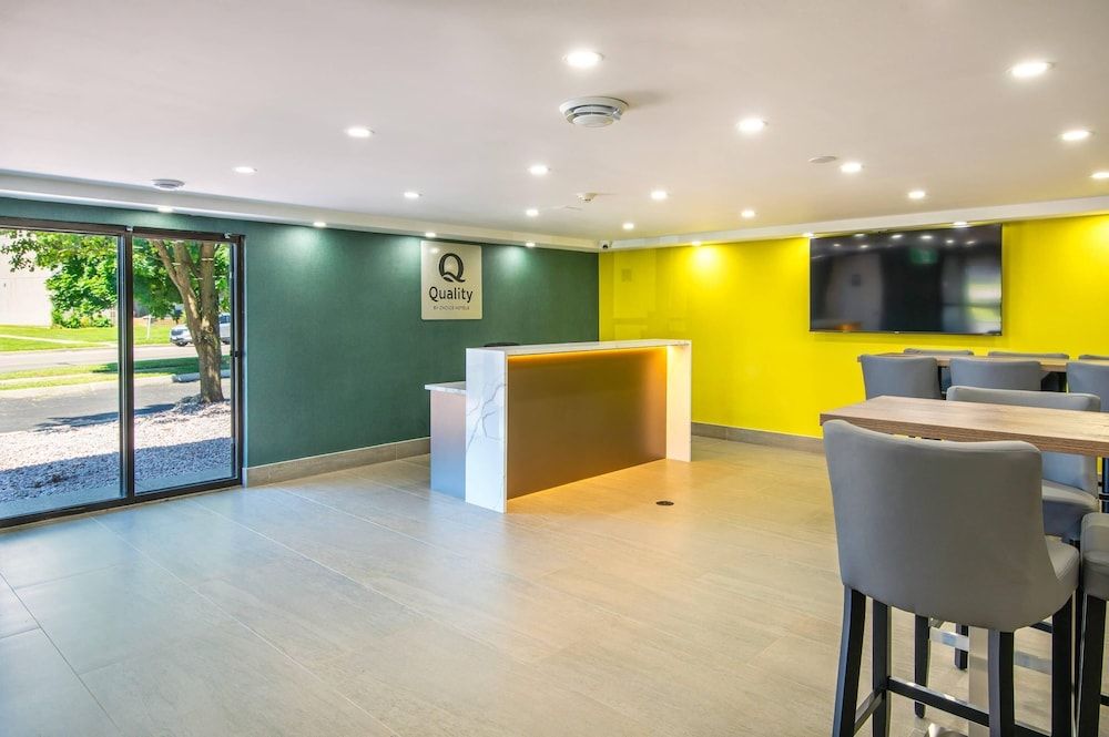 Quality Inn 3