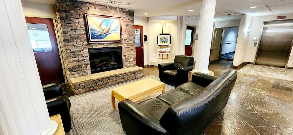 Park Hill Inn & Suites 3