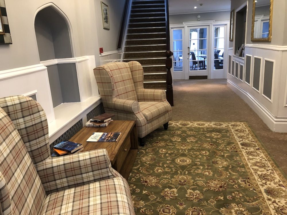 The White Lion Hotel 3