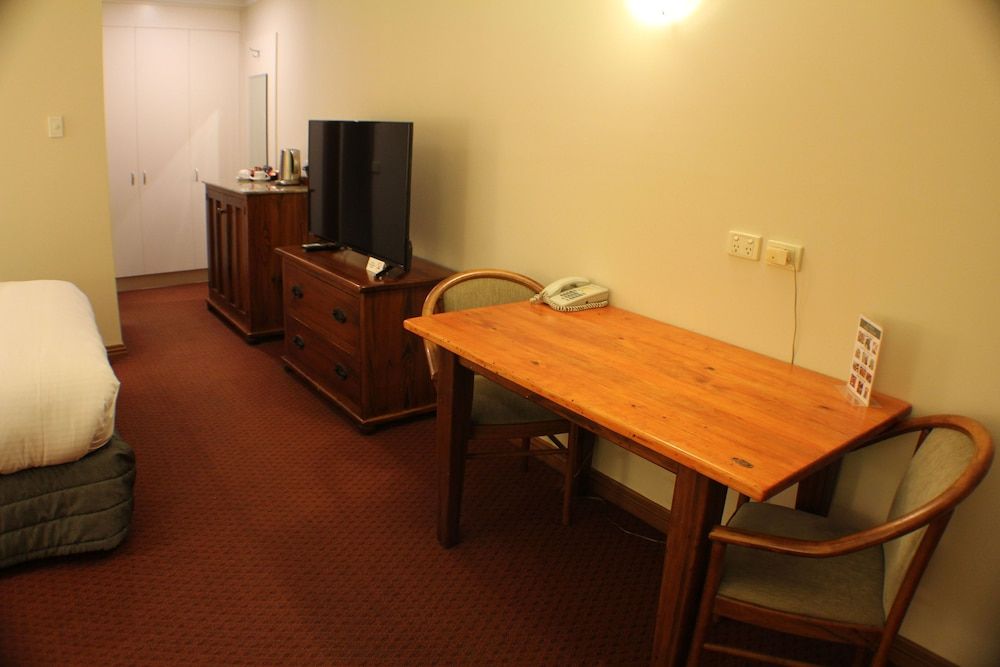 Gateway on Monash Boutique Hotel 3