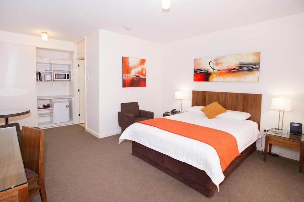 The Standpipe Golf Motor Inn 3