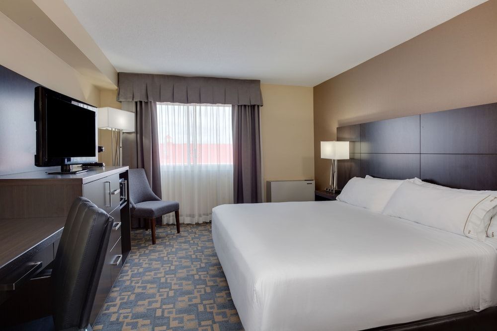 Holiday Inn Express & Suites Fredericton, an IHG Hotel 3