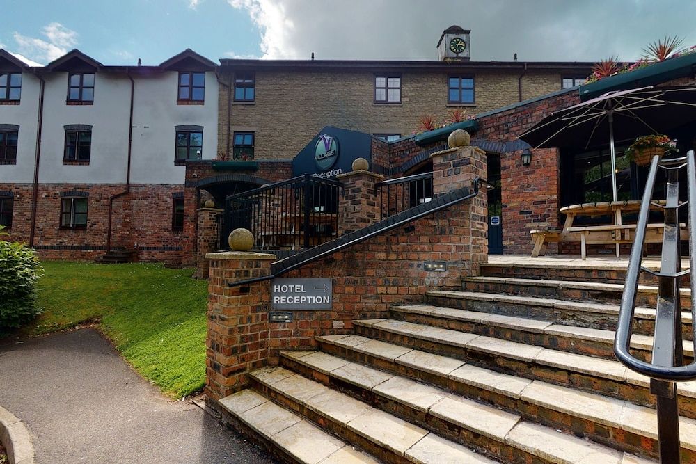 Village Hotel Liverpool 1