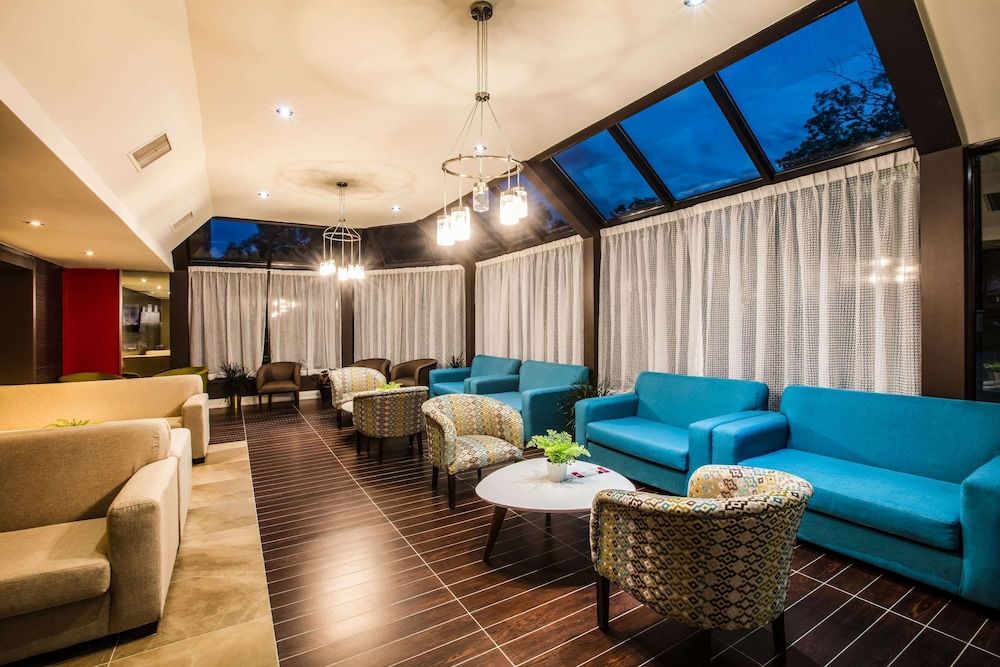 Ramada by Wyndham Jacksons Point 3