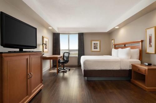 Grand Hotel & Conference Centre Calgary Airport, an Ascend Collection Hotel 2