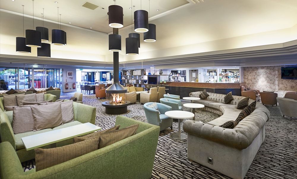 DoubleTree by Hilton Newbury North 3