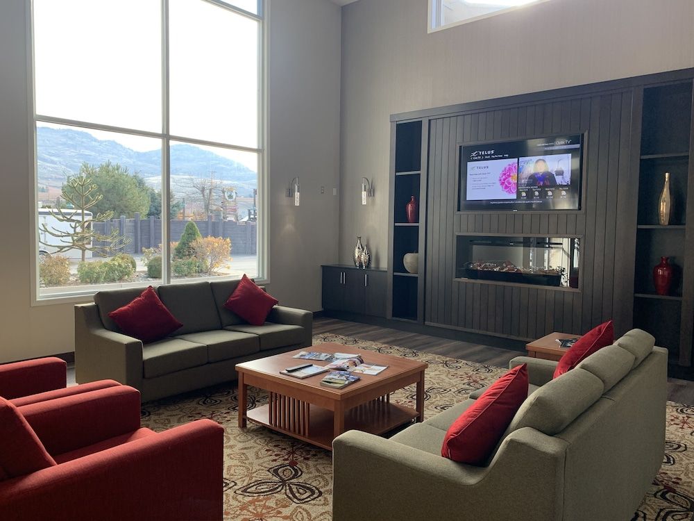 Best Western Plus Osoyoos Hotel & Suites 2