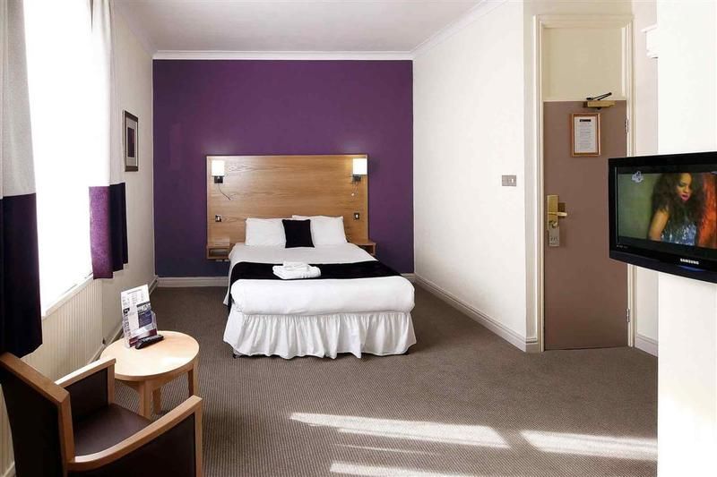 Mercure Chester North Woodhey House Hotel 2