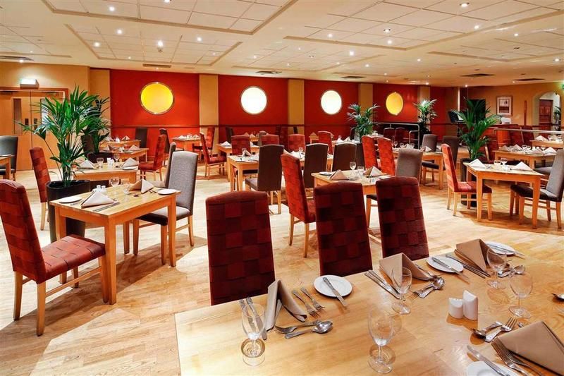 Mercure Chester North Woodhey House Hotel