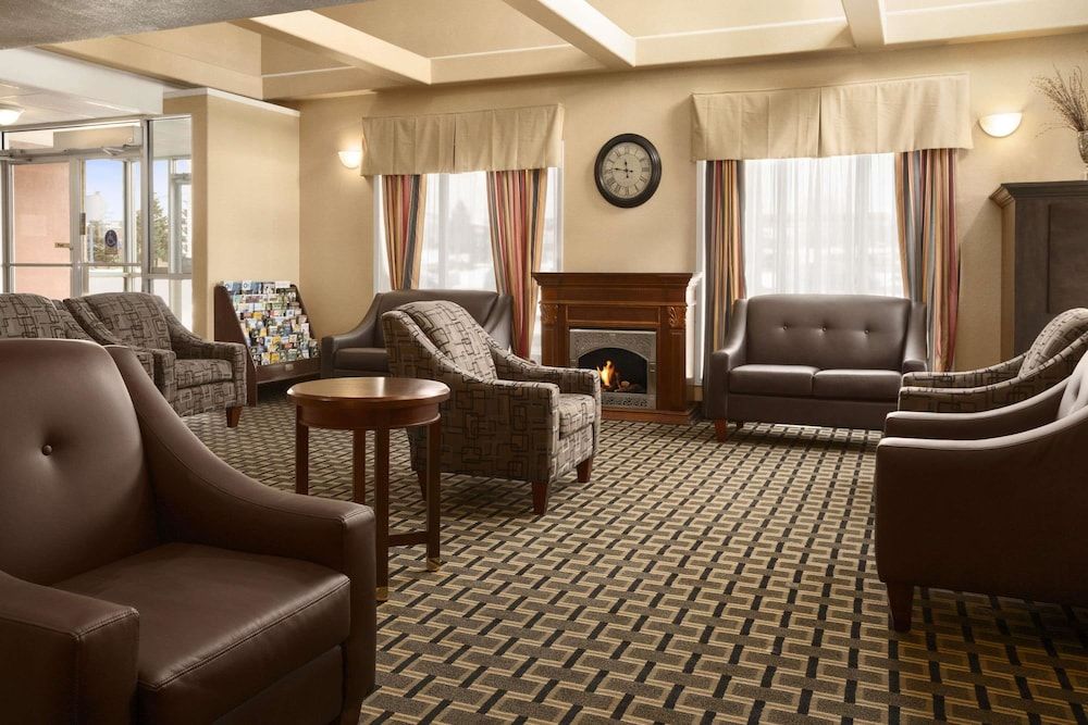 Days Inn by Wyndham Woodstock 2