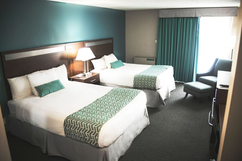 Ramada by Wyndham Quesnel 3