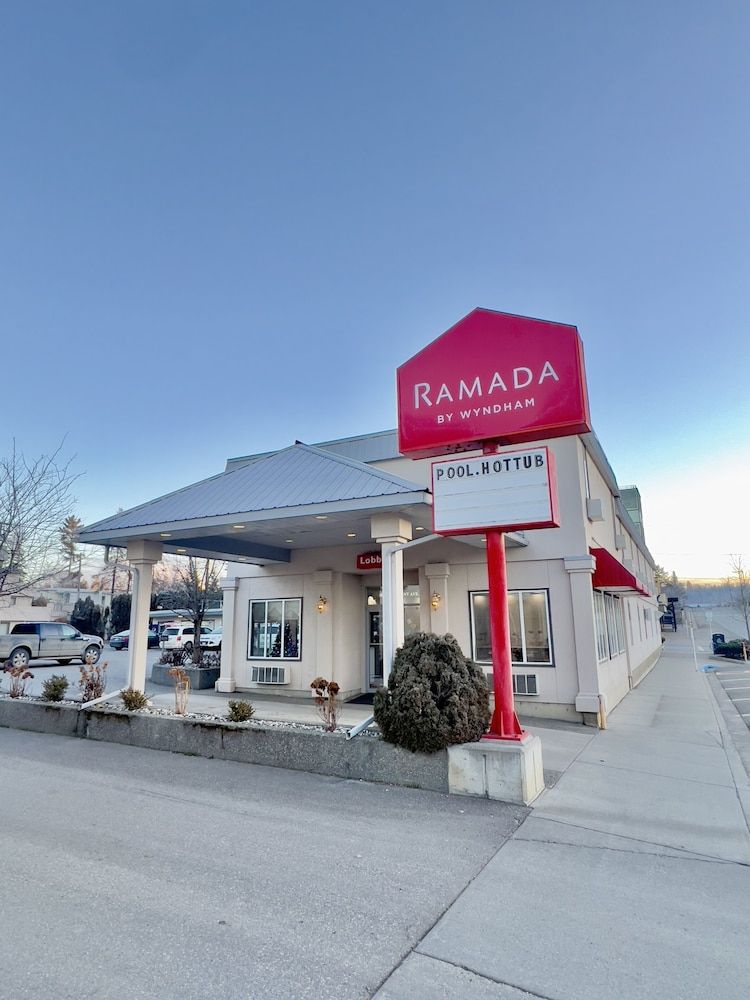 Ramada by Wyndham Quesnel 4 estrellas en Quesnel