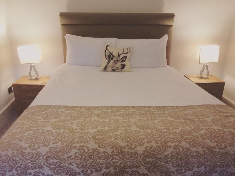 Dumbuck House Hotel 2