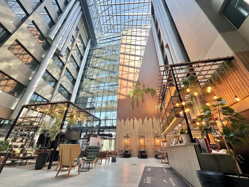 Skyline Airport Hotel 3