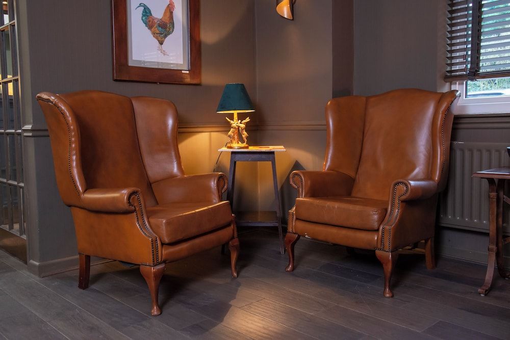 Pettifers Freehouse Hotel 2