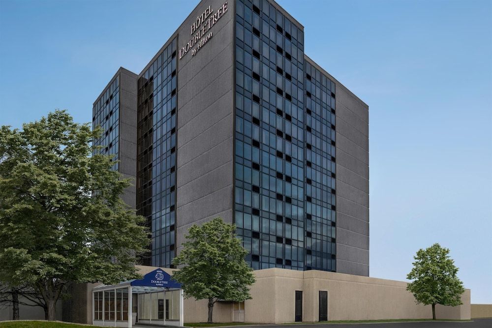 DoubleTree by Hilton Pointe Claire Montreal Airport West 4 estrellas en Pointe-Claire