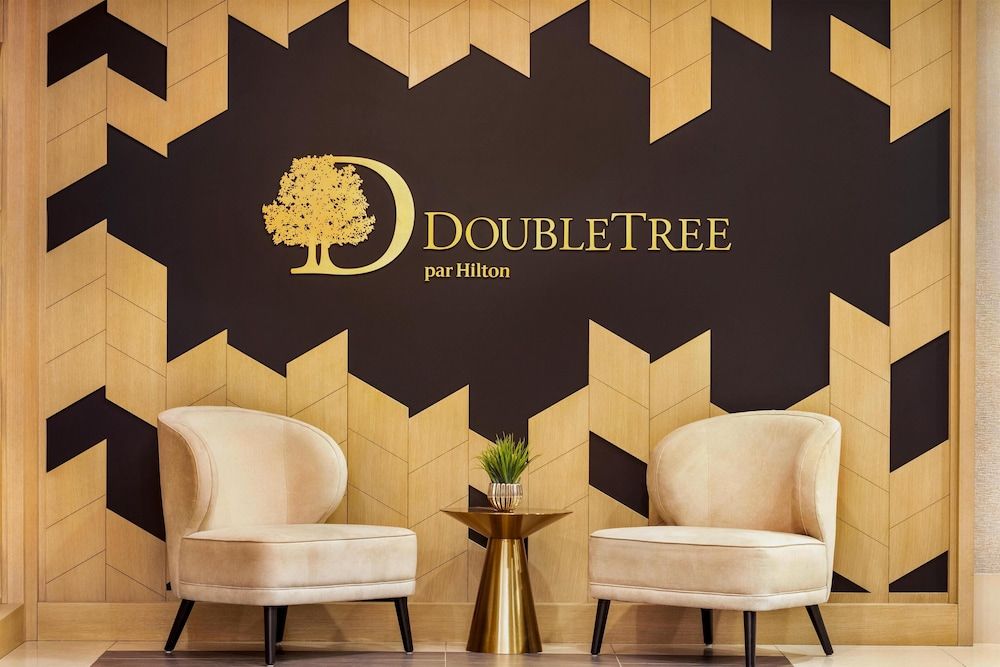DoubleTree by Hilton Pointe Claire Montreal Airport West 3