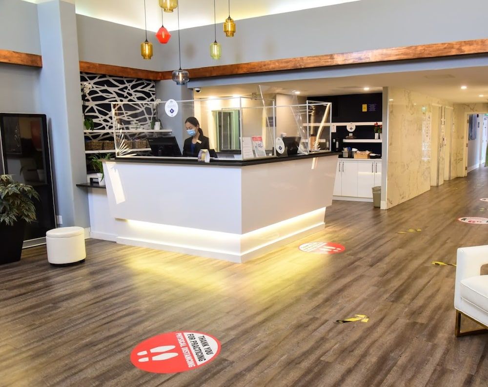Days Inn by Wyndham Ottawa West 2