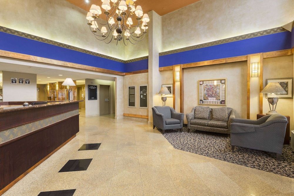 Days Inn by Wyndham Ottawa West 3