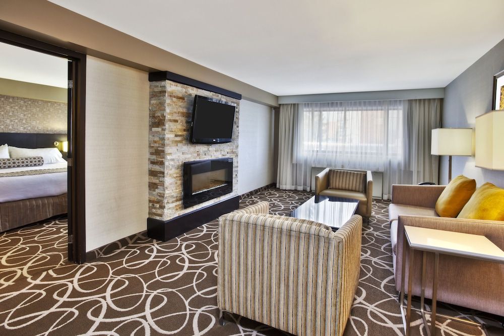 Crowne Plaza Kitchener-Waterloo, an IHG Hotel 3