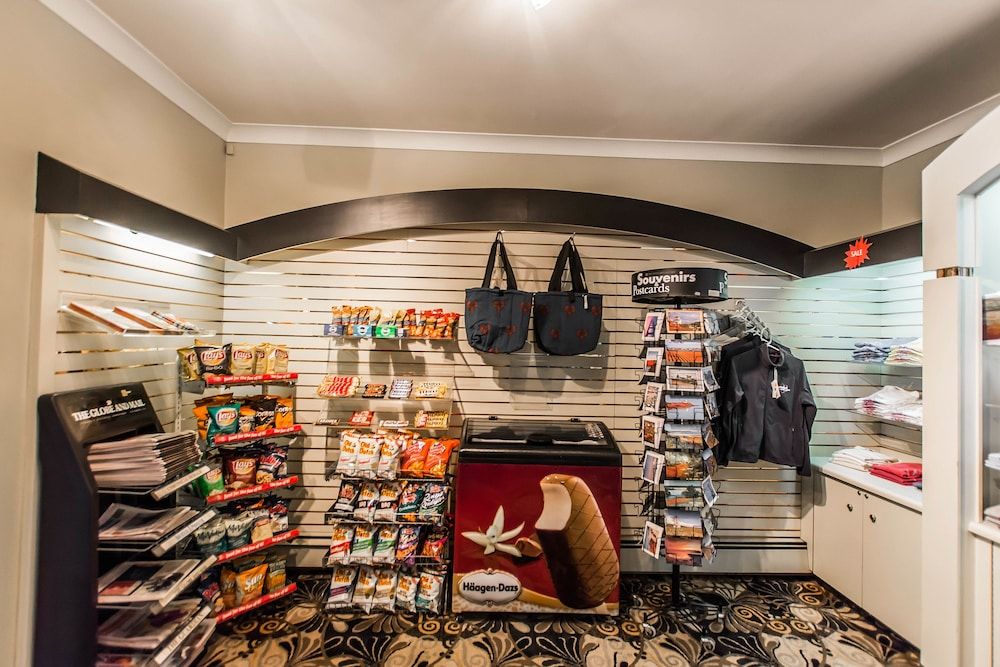 Quality Inn & Suites Garden of the Gulf 2