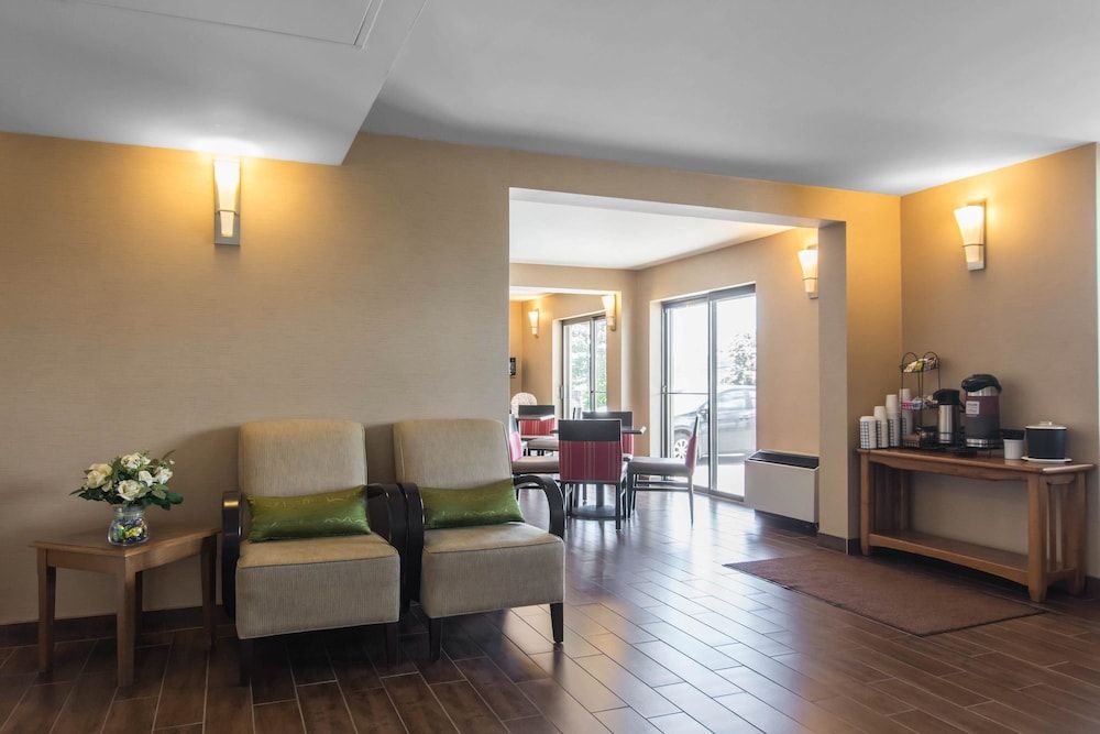 Comfort Inn Dartmouth 3