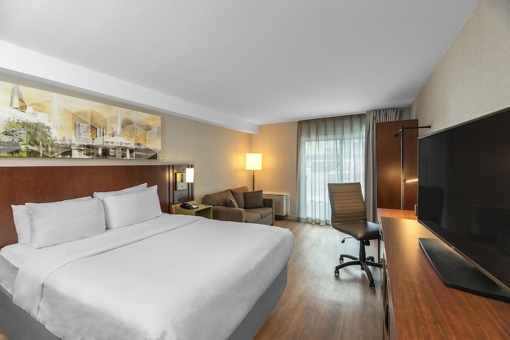 Comfort Inn Hamilton 2