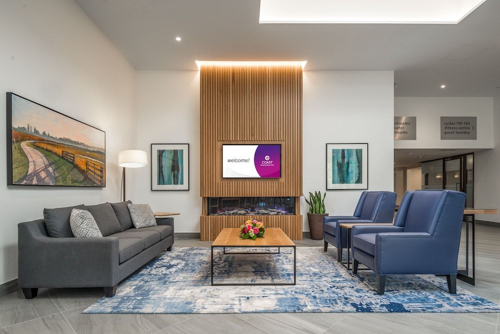 Coast Tsawwassen Inn 3