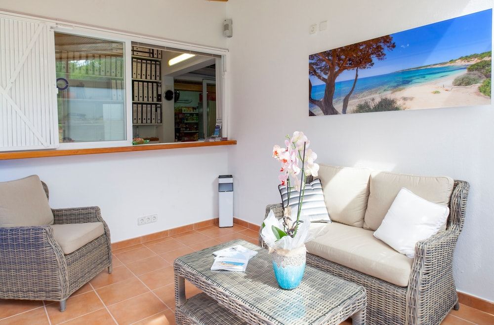 Ses Eufabietes Apartments & Restaurant 2