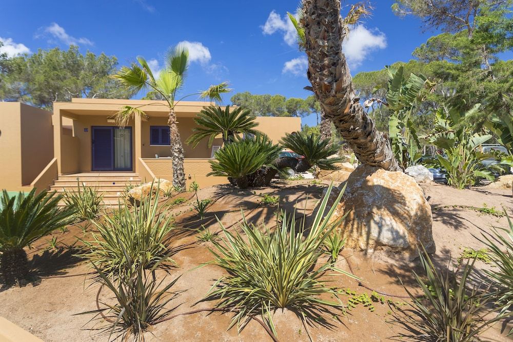 Ses Eufabietes Apartments & Restaurant -1 estrelas em Playa de Migjorn