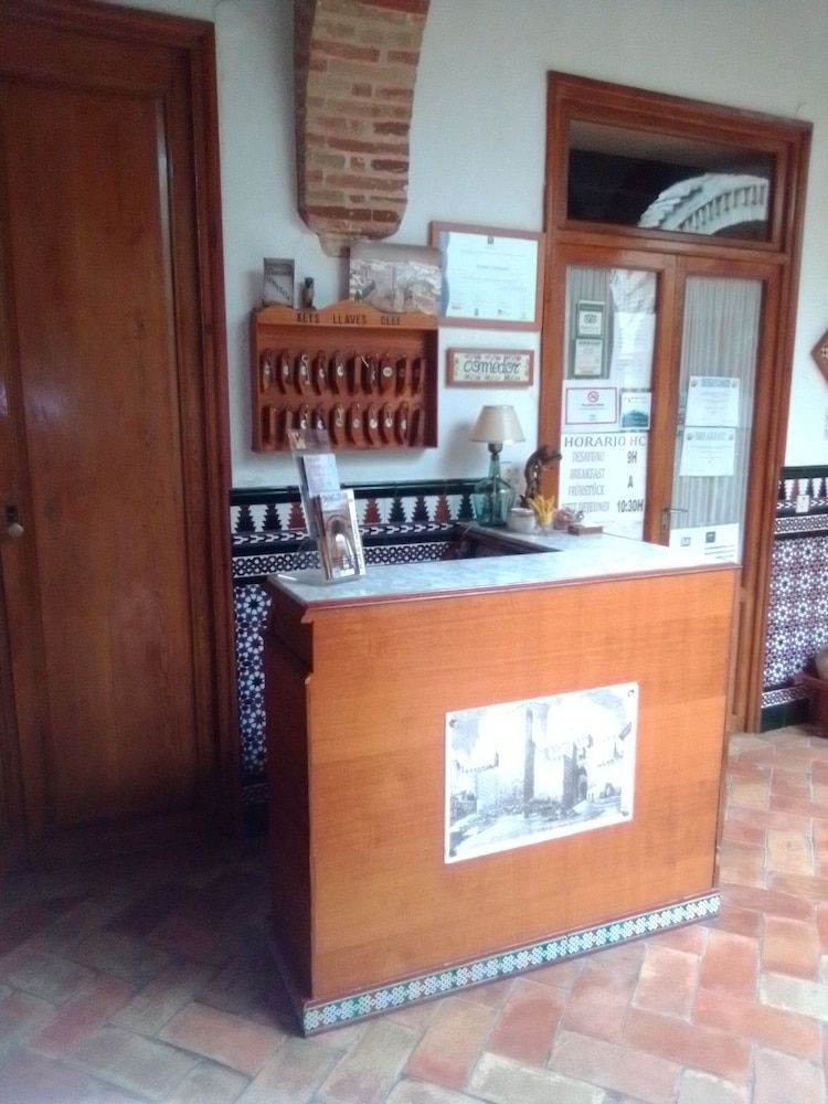 Hostal Comercio 3