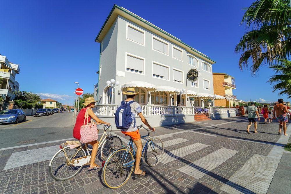 Hotel Il Settebello 3 stelle a Cecina