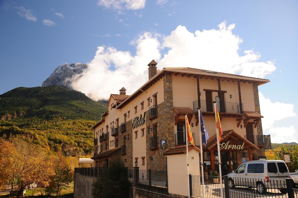 Hotel Arnal 1