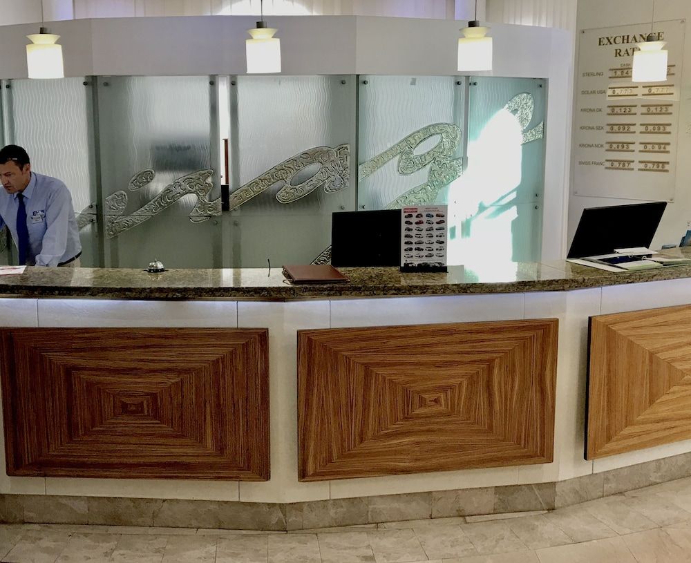 Ona Hollywood Mirage 2