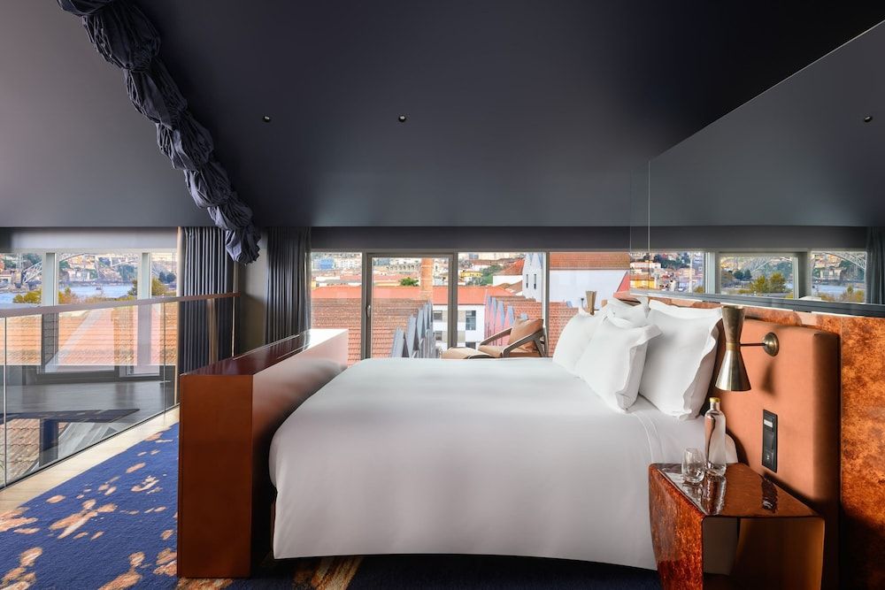 Forte de Gaia, Autograph Collection 1