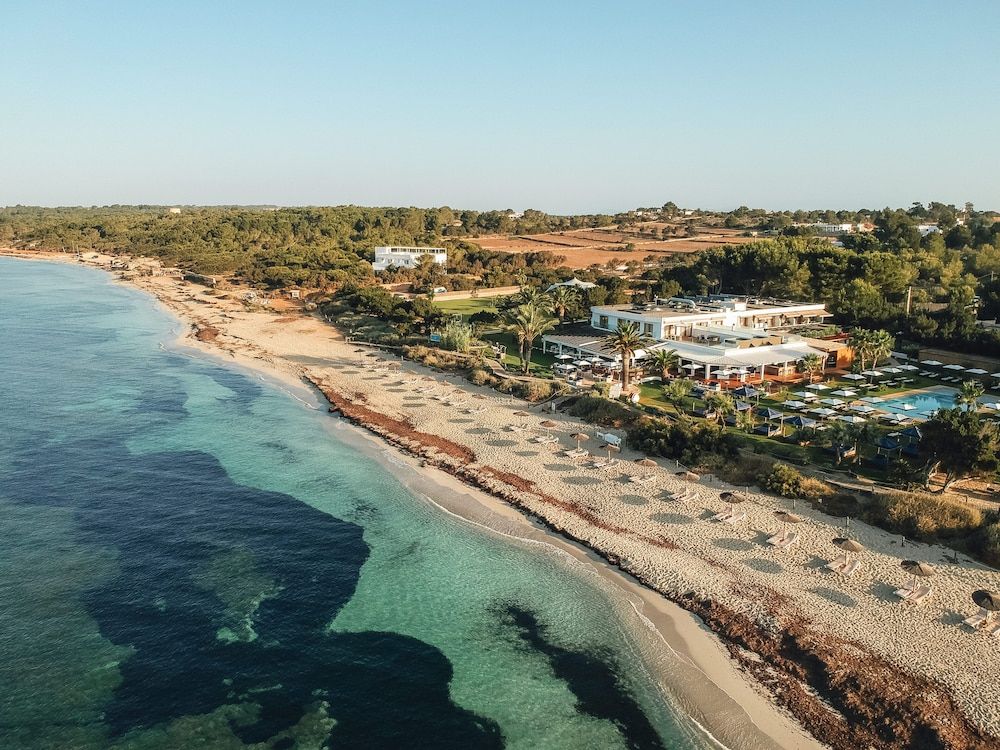 Gecko Hotel & Beach Club 1