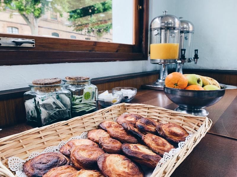 Hostal Portbou -1 stelle a Llança