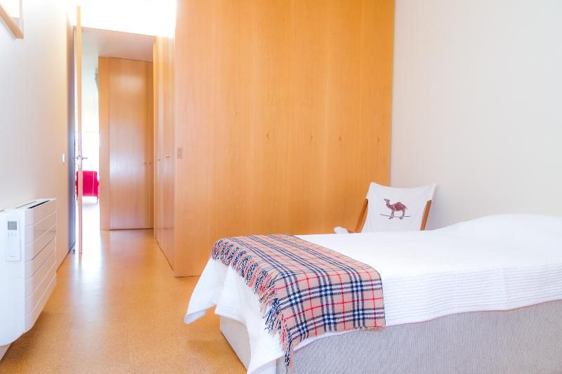 Lawny Pool House -1 estrellas en Caminha