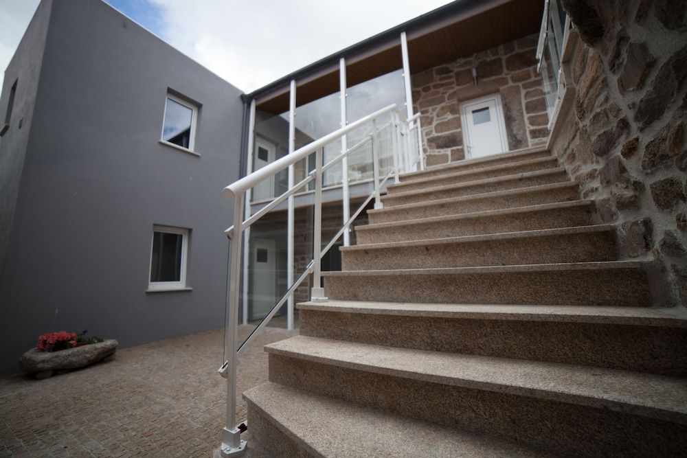 Pátio da Caetana -1 estrelas em Almeida