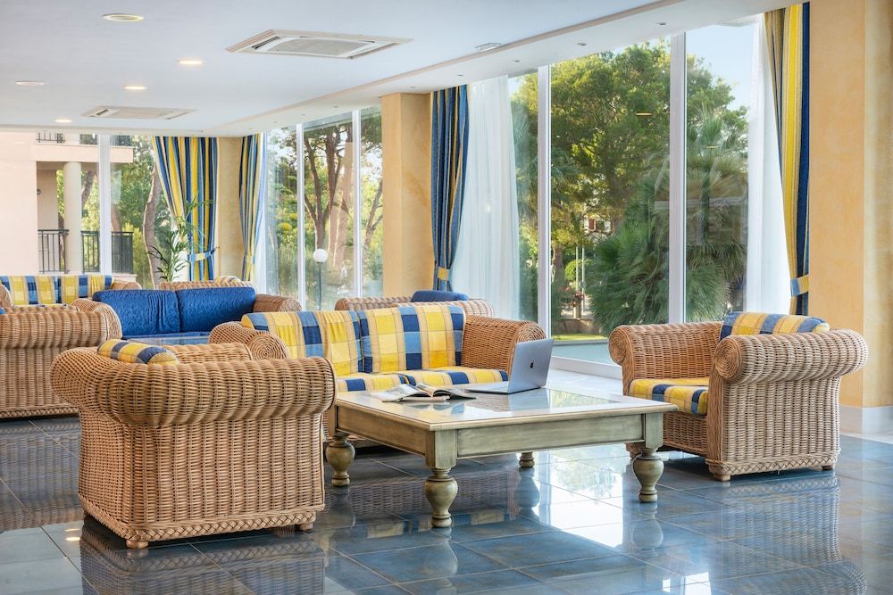 Aparthotel Can Picafort Palace 3