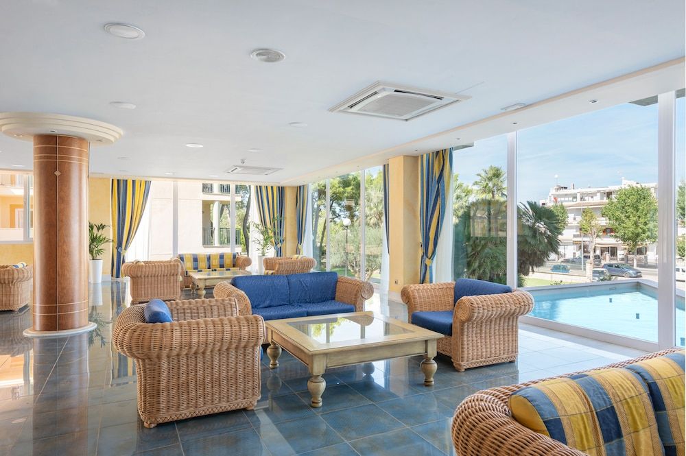 Aparthotel Can Picafort Palace 2